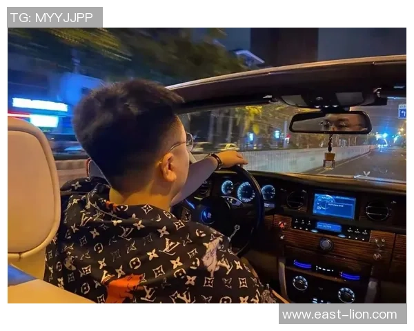 足球明星退役后的新人生道路与事业转型探讨